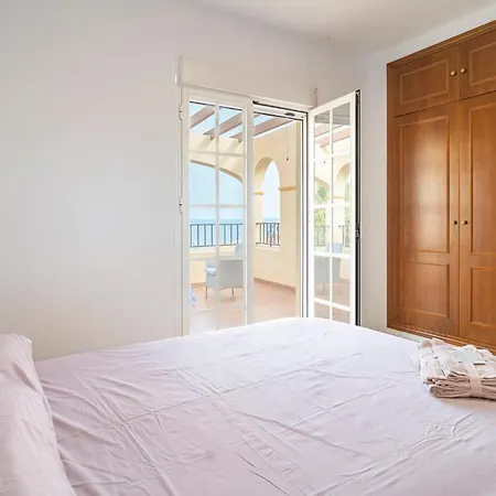 4 Bedroom Amazing In Tatil Evi Rincón de la Victoria